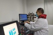 俺们村的张大爷这回真信了：医疗AI专家咋把他从鬼门关拽回来的？
